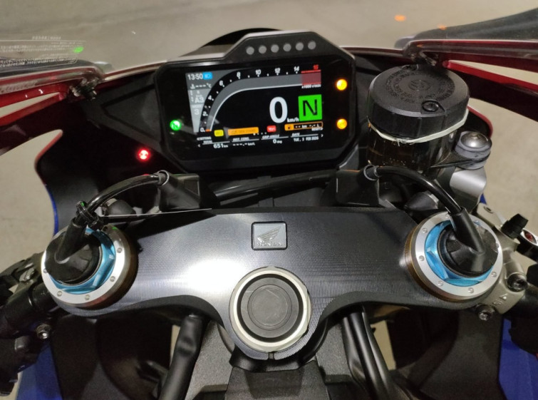 Мотоцикл Honda CBR1000RR SP з пробігом 651 km
