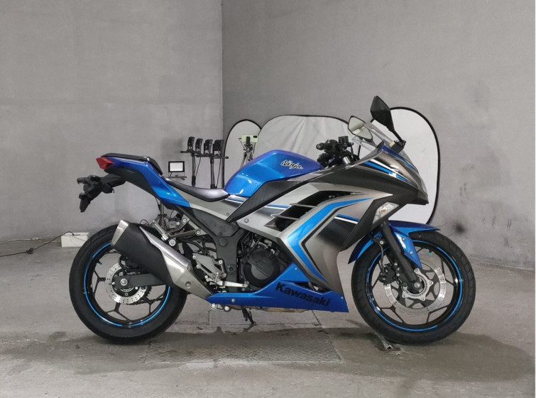 Мотоцикл Kawasaki NINJA250 з пробігом 484 km
