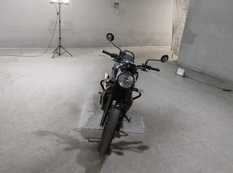 Мотоцикл Triumph STREET TWIN 900 з пробігом 3960 km