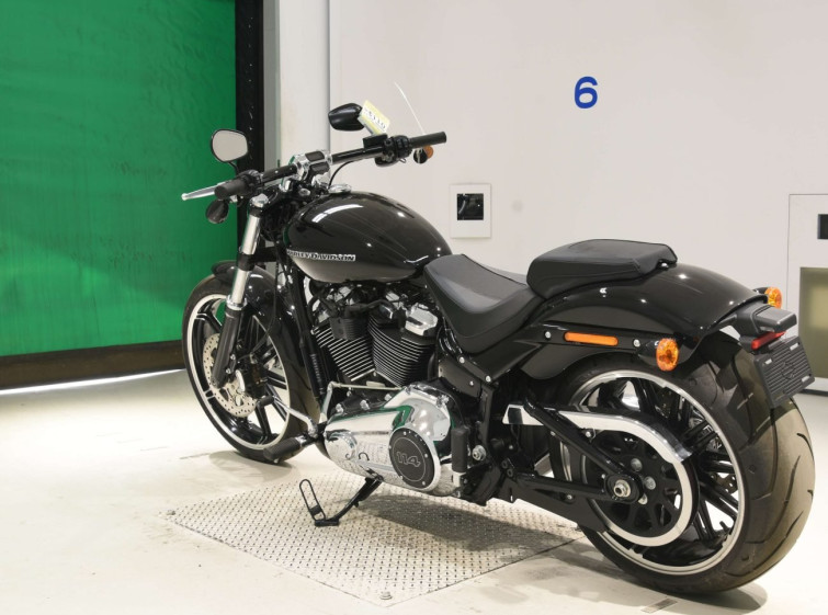 Мотоцикл HD BREAKOUT FXBRS1870 з пробігом 1408 km