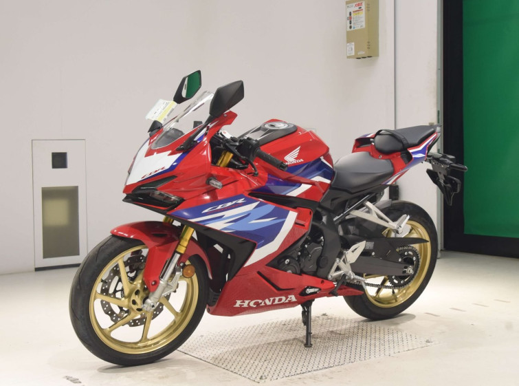 Мотоцикл Honda CBR250RRA з пробігом 851 km