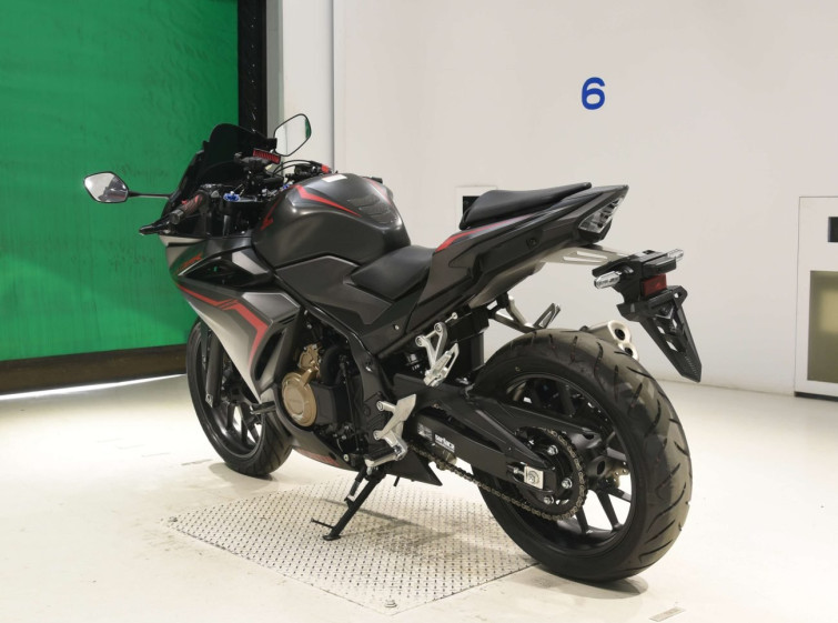 Мотоцикл Honda CBR400R с пробегом 6995 km