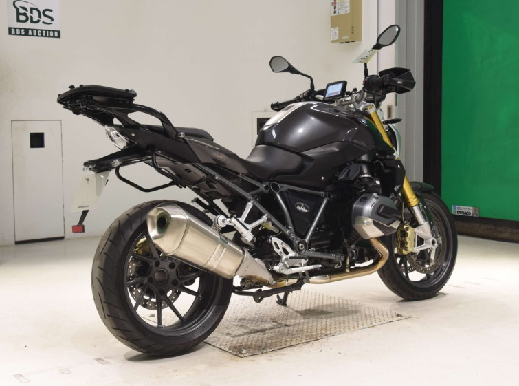 Мотоцикл BMW R1200R з пробігом 9540 km