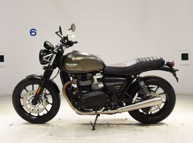 Мотоцикл Triumph speed twin 900 з пробігом 4415 km