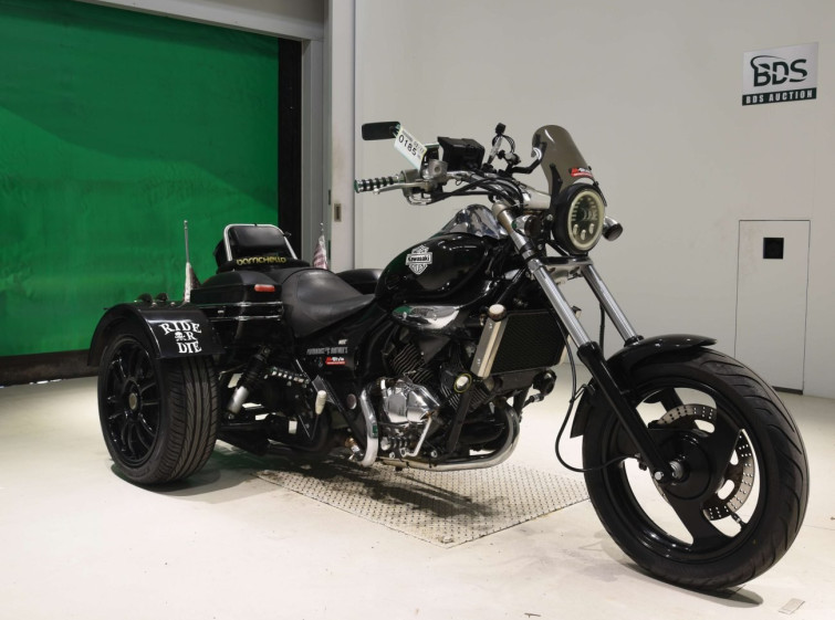 Мотоцикл Kawasaki ELIMINATOR250V TRIKE с пробегом 9746 km