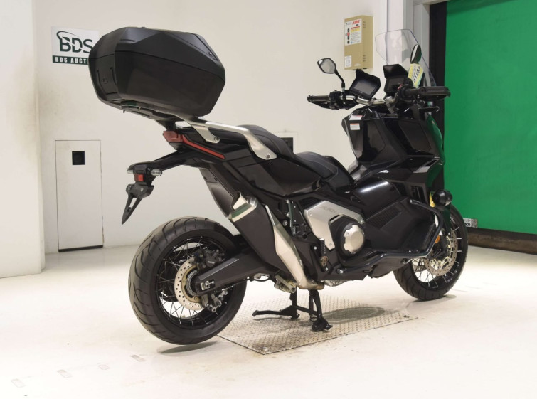 Мотоцикл Honda X-ADV750 с пробегом 19012 km