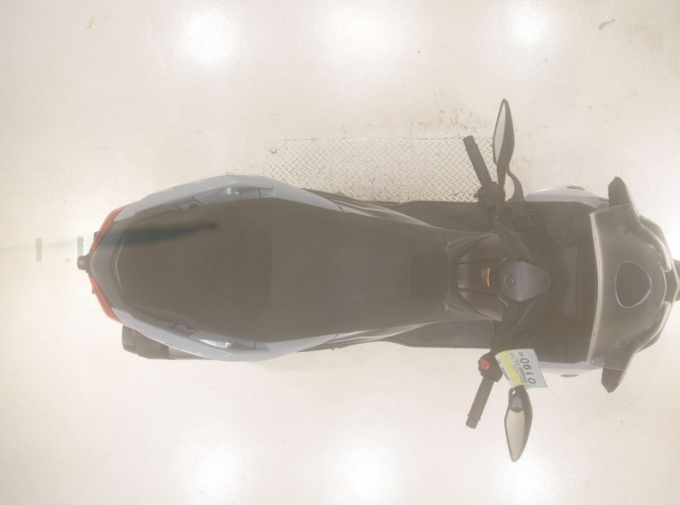 Мотоцикл Yamaha X-MAX с пробегом 731 km