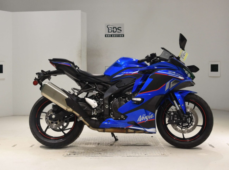 Мотоцикл Kawasaki ZX-4R SE с пробегом 3009 km