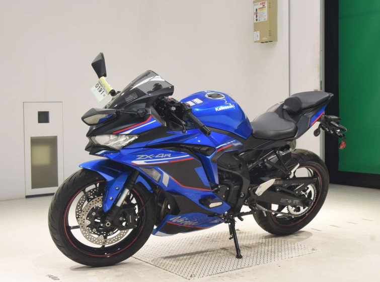 Мотоцикл Kawasaki ZX-4R SE с пробегом 3009 km