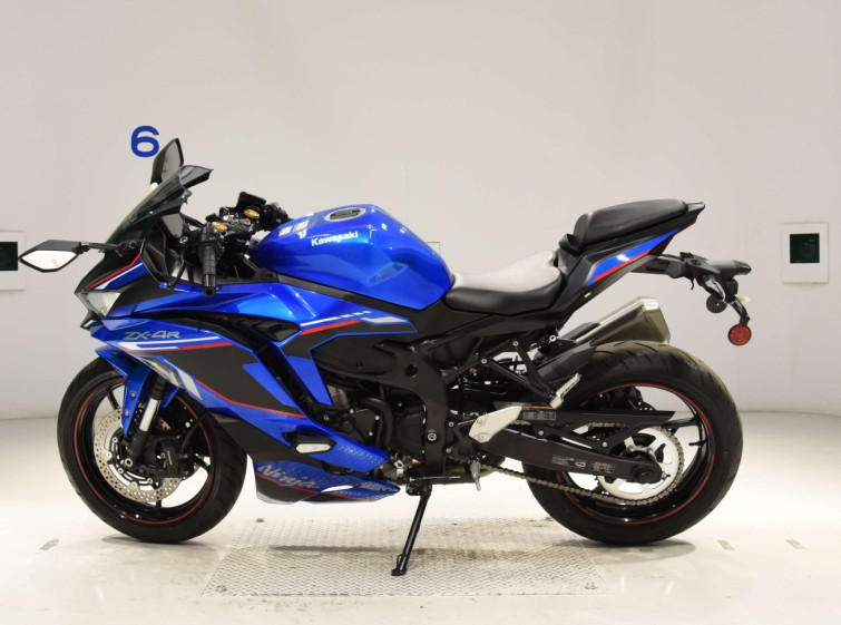 Мотоцикл Kawasaki ZX-4R SE с пробегом 3009 km