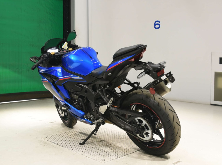 Мотоцикл Kawasaki ZX-4R SE с пробегом 3009 km