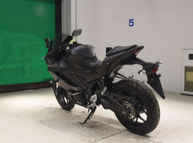 Мотоцикл Yamaha YZF-R25A з пробігом 2848 km
