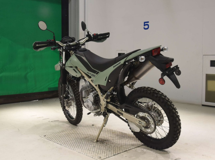 Мотоцикл Kawasaki KLX230 SHERPA с пробегом 123 km