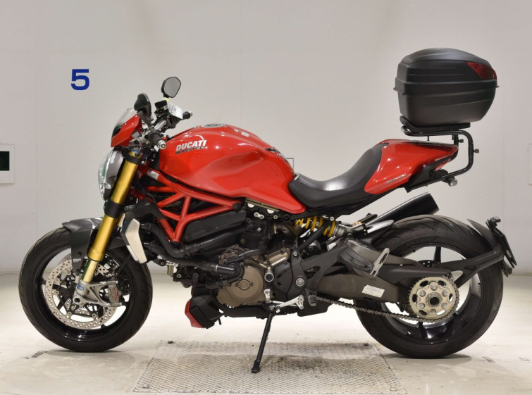 Мотоцикл Ducati MONSTER 1200S з пробігом 20860 km