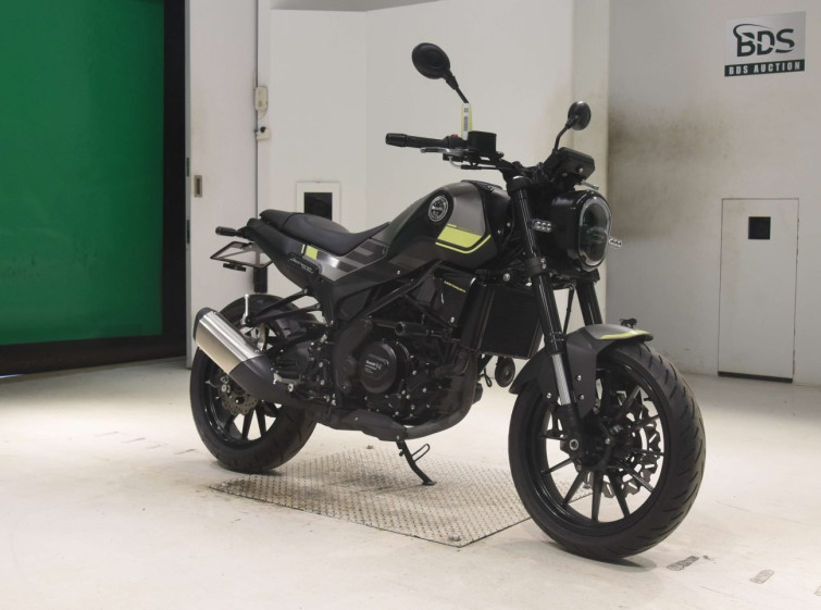 Мотоцикл Benelli LEONCINO 250 з пробігом 13370 km