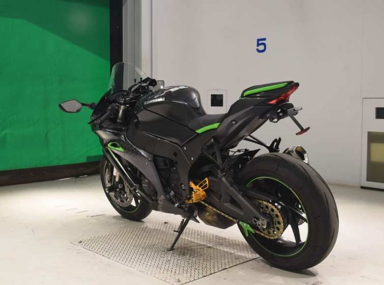 Мотоцикл Kawasaki NINJA ZX-10R з пробігом 9644 km