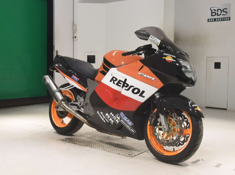 Мотоцикл Honda CBR1100XX BLACKBIRD з пробігом 37364 km