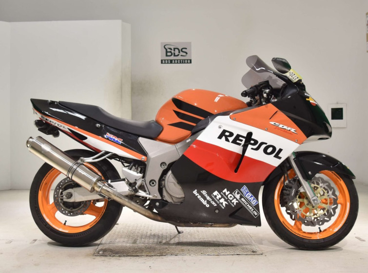 Мотоцикл Honda CBR1100XX BLACKBIRD з пробігом 37364 km