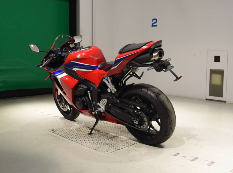 Мотоцикл Honda CBR600RR з пробігом 2643 km