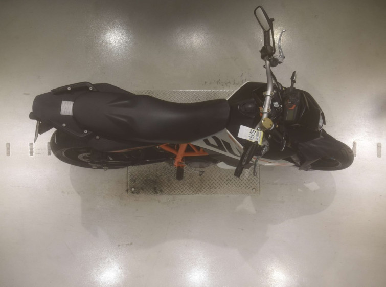 Мотоцикл KTM 690 DUKE R з пробігом 31398 km