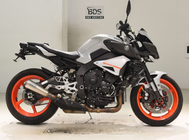 Мотоцикл Yamaha MT-10 с пробегом 15588 km