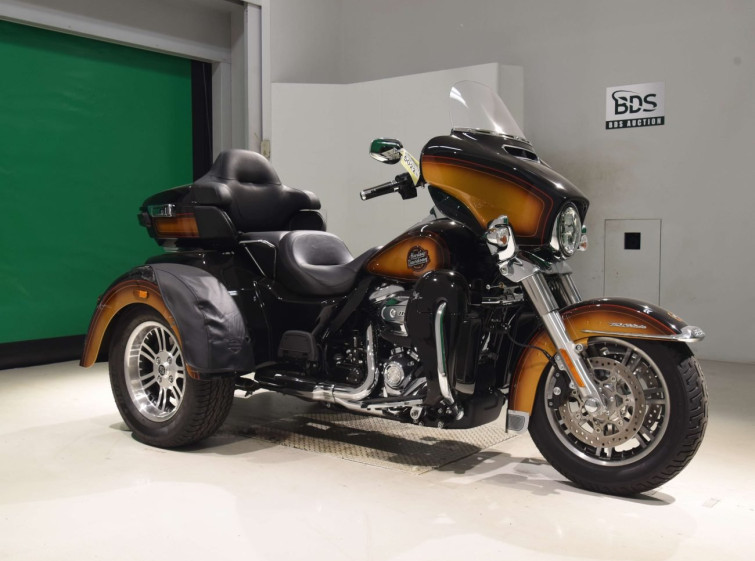 Мотоцикл HD ELECTRA GLIDE FLHTCU1870 TRIKE с пробегом 292 km