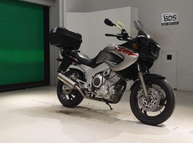 Мотоцикл Yamaha TDM850 с пробегом 34724 m
