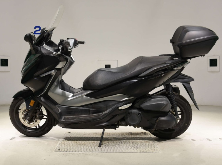 Мотоцикл Honda FORZA с пробегом 28212 km