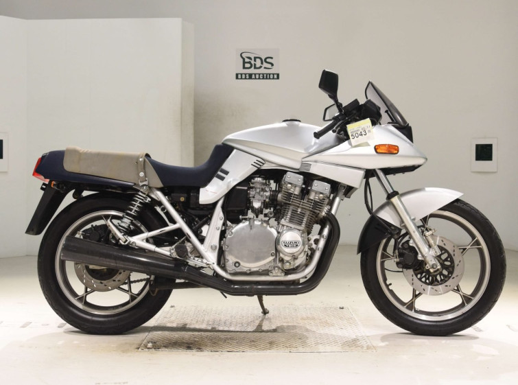 Мотоцикл Suzuki GSX750S KATANA с пробегом 10171 km