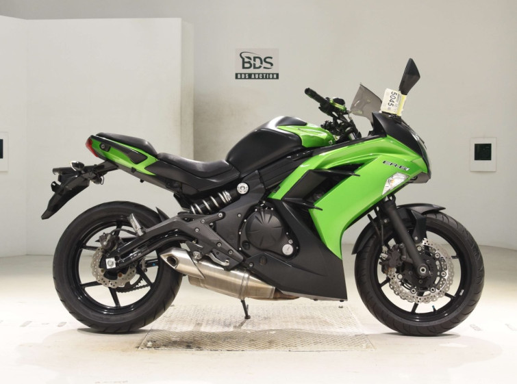 Мотоцикл Kawasaki NINJA650 з пробігом 27933 km