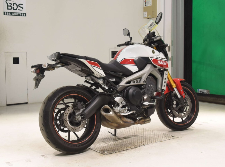 Мотоцикл Yamaha MT-09 с пробегом 24572 km
