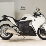 Мотоцикл Honda VFR1200F