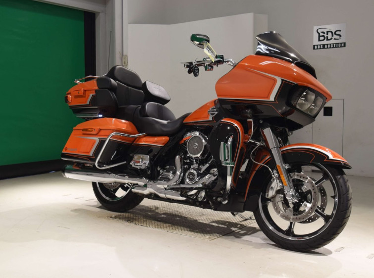 Мотоцикл HD FLTRKSE1920CVO с пробегом 19377 km