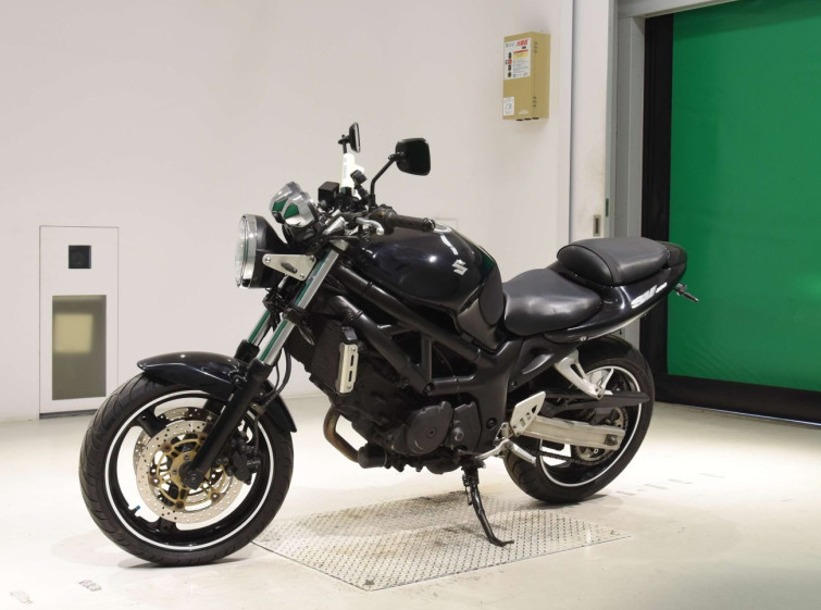 Мотоцикл Suzuki SV400 з пробігом 72919 km