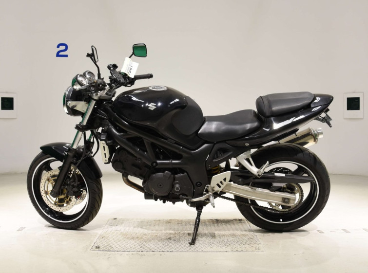 Мотоцикл Suzuki SV400 з пробігом 72919 km