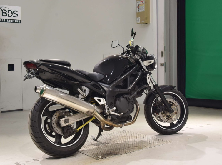 Мотоцикл Suzuki SV400 з пробігом 72919 km