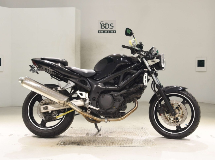 Мотоцикл Suzuki SV400 з пробігом 72919 km