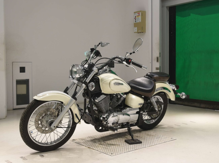 Мотоцикл Yamaha DRAGSTAR XVS250 с пробегом 5108 km