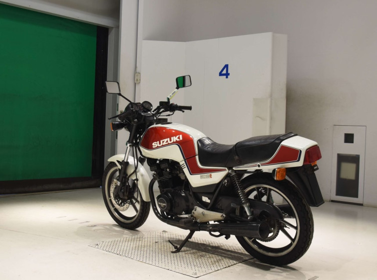 Мотоцикл Suzuki GSX250E с пробегом 21852 km