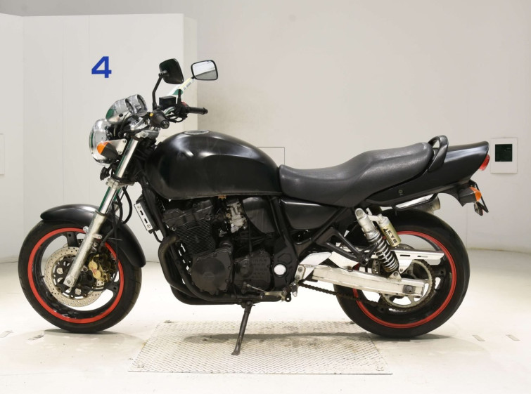 Мотоцикл Suzuki GSX400 INAZUMA с пробегом 25164 km