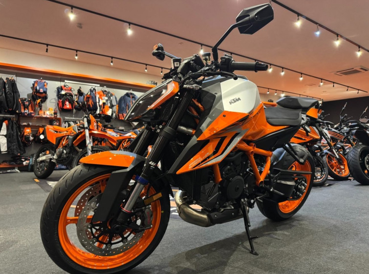 Мотоцикл KTM 1290 SUPERDUKE R