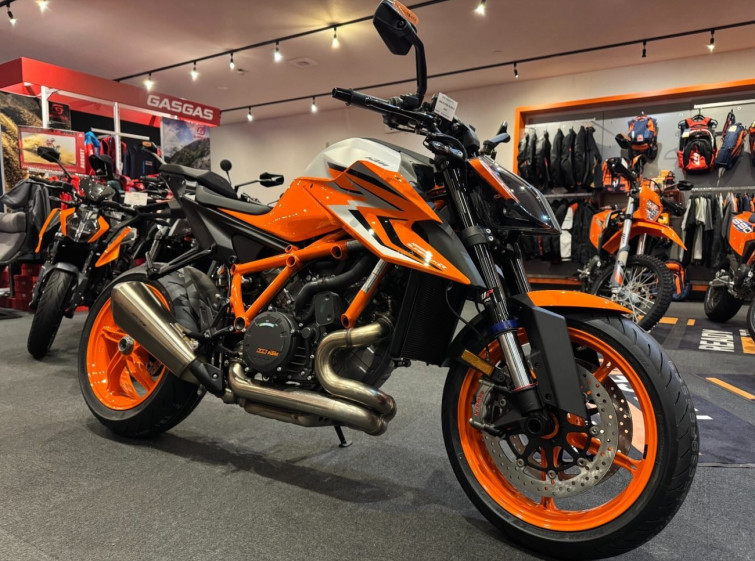 Мотоцикл KTM 1290 SUPERDUKE R
