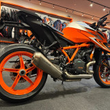 Мотоцикл KTM 1290 SUPERDUKE R