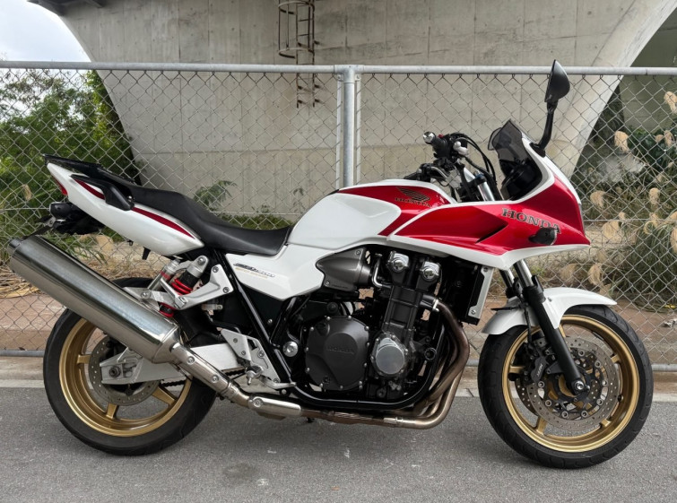 Мотоцикл Honda CB1300SF з пробігом 43593 km
