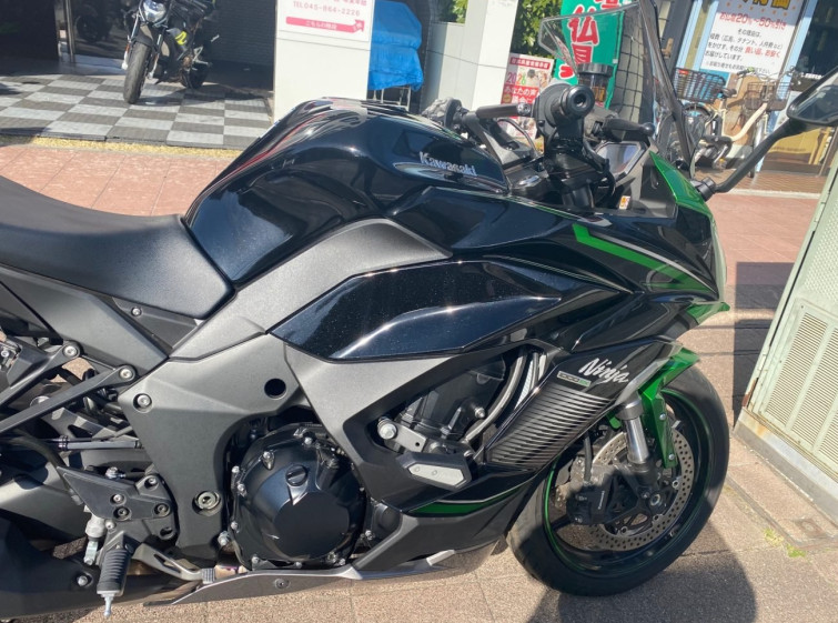 Мотоцикл Kawasaki ninja 1000 sx с пробегом 4391 km