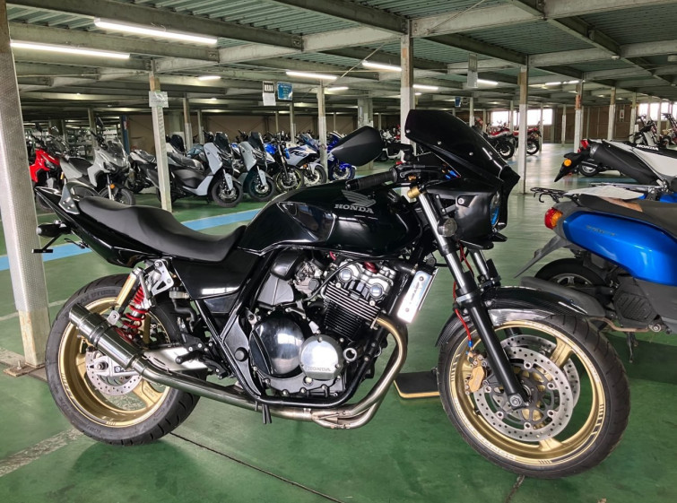 Мотоцикл Honda CB400SFV