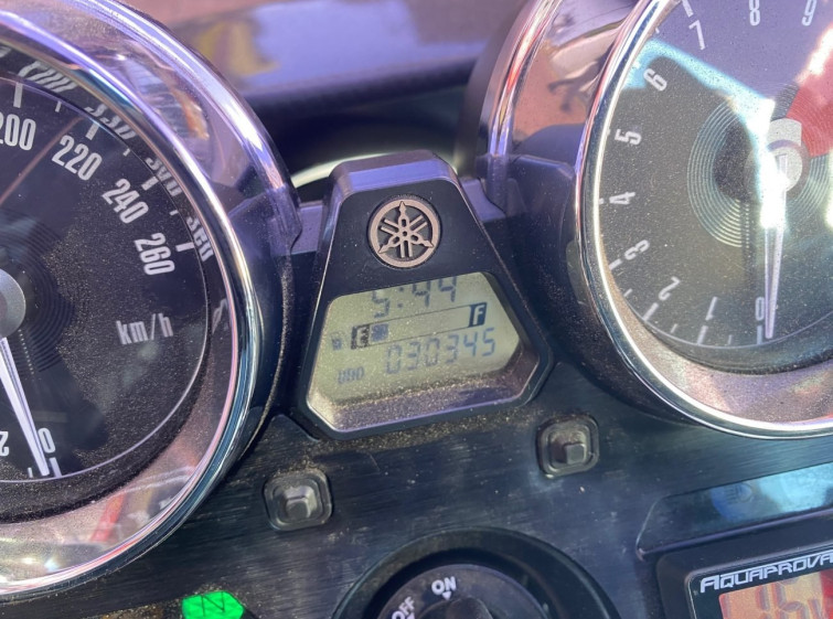 Мотоцикл Yamaha XJR1300C з пробігом 30345 km