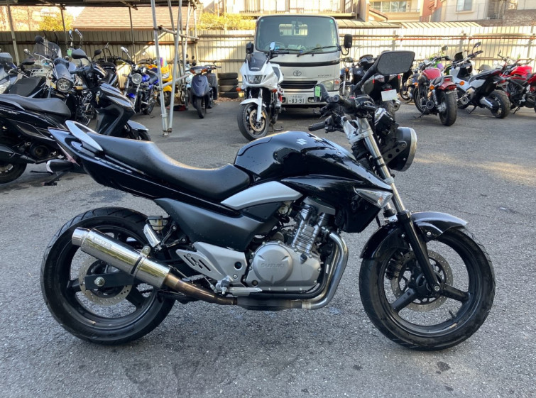 Мотоцикл Suzuki GSR250 з пробігом 10637 km