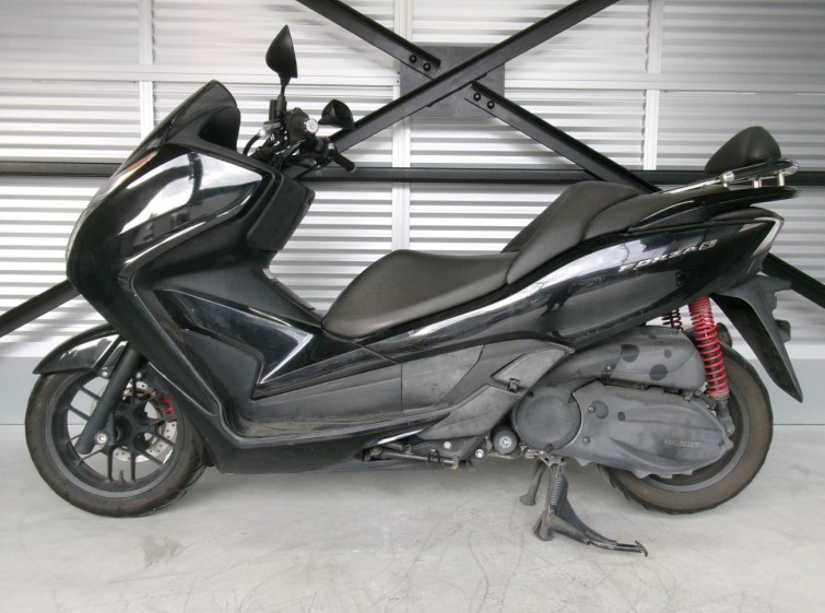 Мотоцикл Honda FORZA SI з пробігом 74934 km