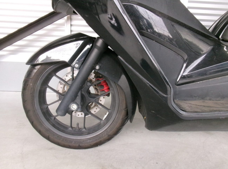 Мотоцикл Honda FORZA SI з пробігом 74934 km